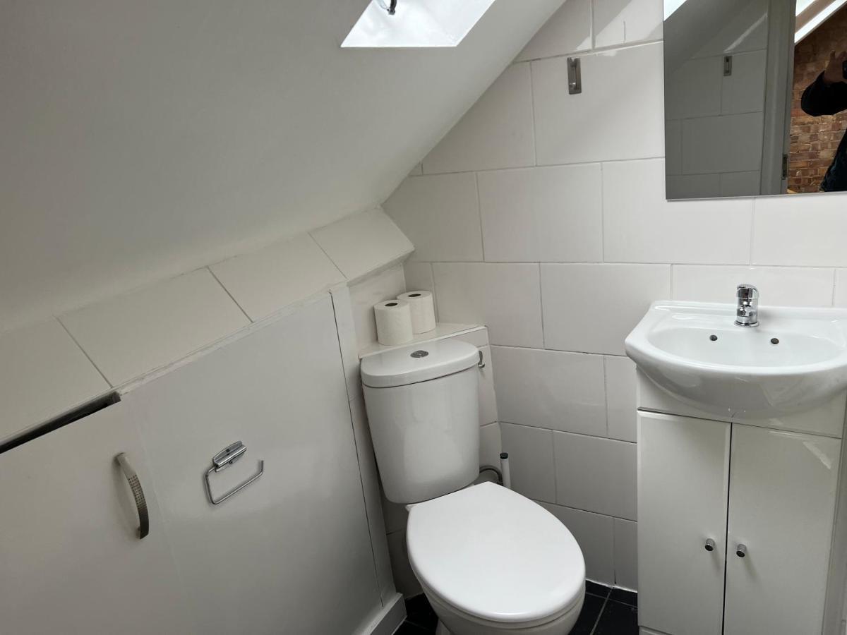 North West Lodge Guest House Лондон Екстериор снимка