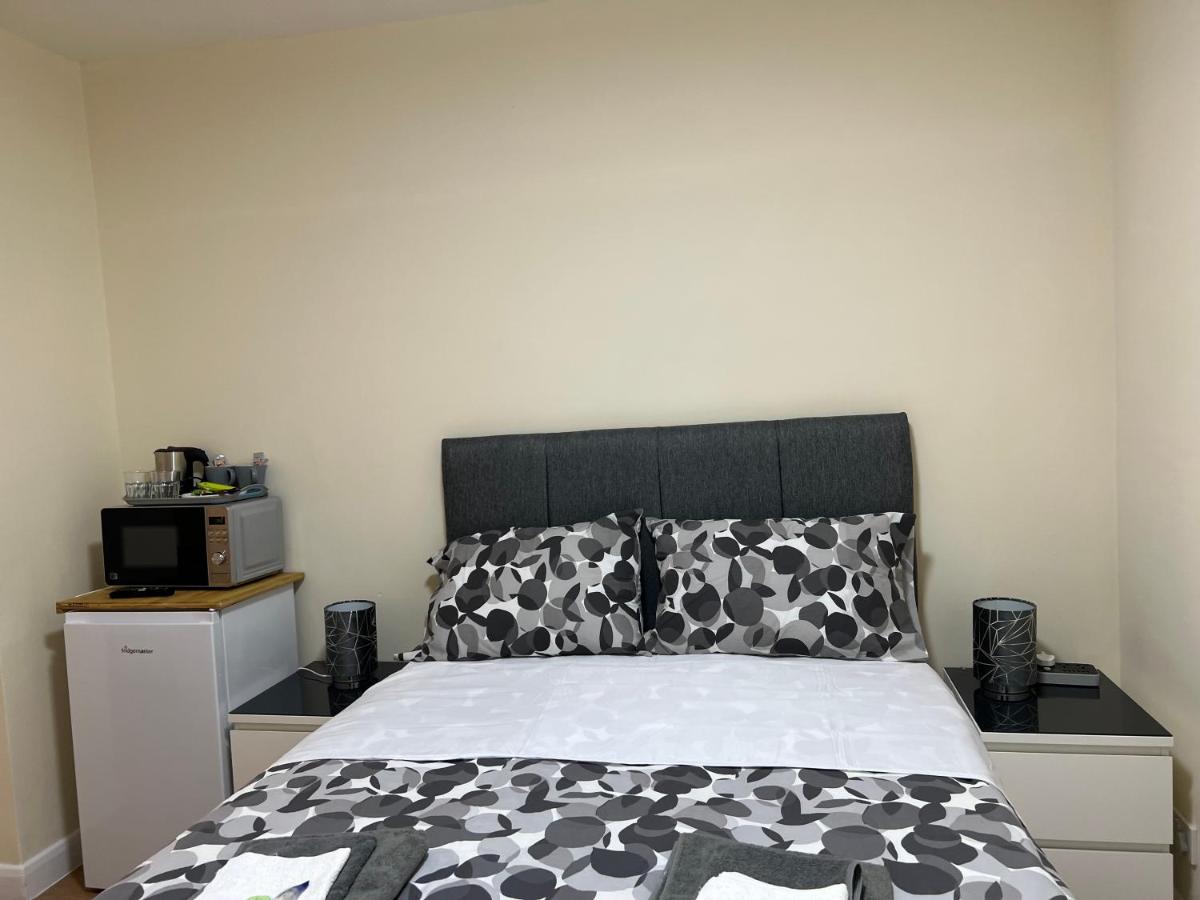 North West Lodge Guest House Лондон Екстериор снимка