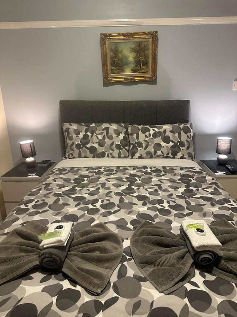 North West Lodge Guest House Лондон Екстериор снимка